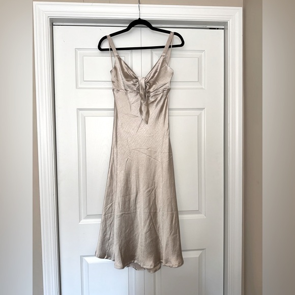 Francesca’s champagne midi dress, tie front - Picture 2 of 4